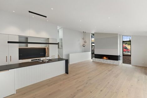 Photo of property in 15a Potters Hill Drive, Queenstown, 9300