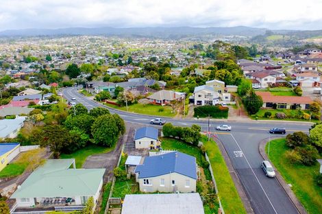 Photo of property in 87 Don Buck Road, Massey, Auckland, 0614