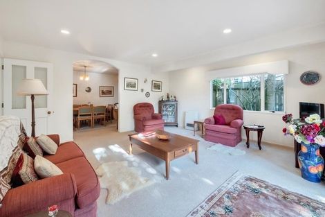 Photo of property in 1 William Bond Street, Stanley Point, Auckland, 0624