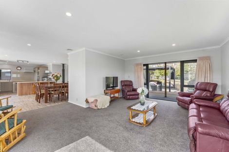 Photo of property in 66 Saint James Street, Richmond Heights, Taupo, 3330