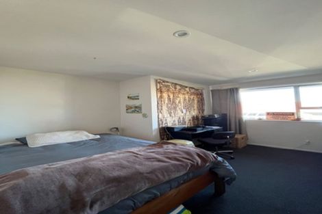 Photo of property in 32 Ambleside Drive, Burnside, Christchurch, 8053