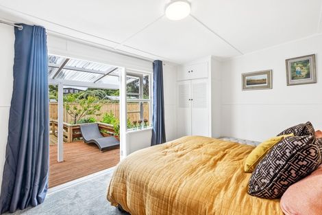 Photo of property in 14 Toi Street, Otaki Beach, Otaki, 5512