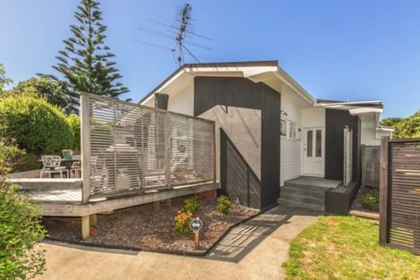 Photo of property in 30 Sea Vista Drive, Pukerua Bay, 5026