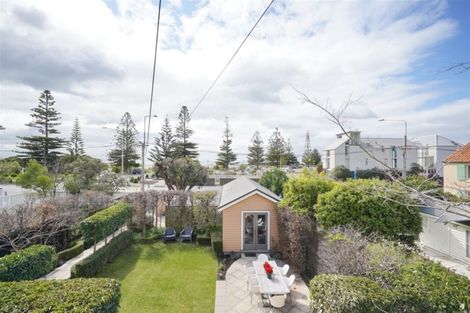 Photo of property in 12 Marriner Street, Sumner, Christchurch, 8081