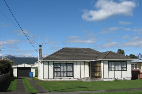 Photo of property in 38 Bowen Street, Levin, 5510