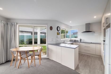 Photo of property in 3 Orca Lane, Parklands, Christchurch, 8083