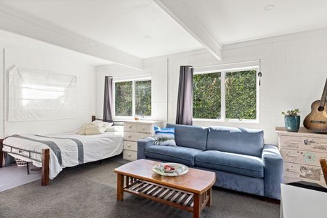 Photo of property in 4 Seatoun Avenue, Leigh, Warkworth, 0985