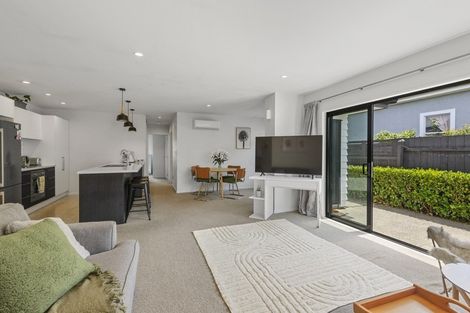 Photo of property in 194 Strickland Street, Spreydon, Christchurch, 8024