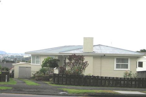 Photo of property in 4333 Great North Road, Glendene, Auckland, 0602