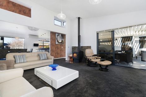 Photo of property in 40 Kelliher Drive, Wanaka, 9305