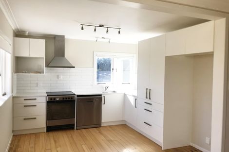 Photo of property in 16 Gibson Road, Tuakau, 2121