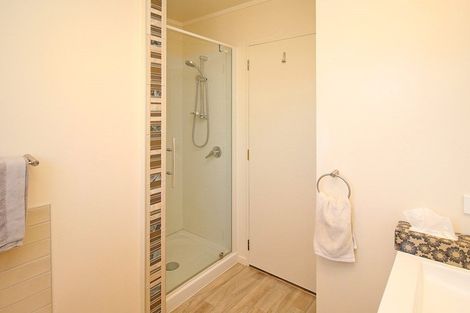 Photo of property in 51a Collins Road, Melville, Hamilton, 3206