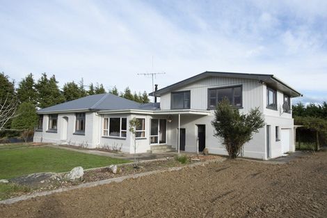 Photo of property in 5 Harbour Endowment Road, South Hillend, Winton, 9783