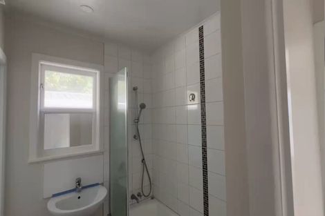 Photo of property in 240 Bucklands Beach Road, Bucklands Beach, Auckland, 2012