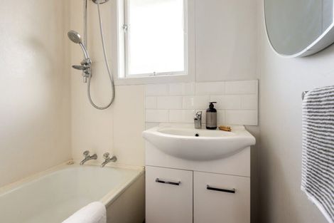 Photo of property in 74 Arnold Street, Leamington, Cambridge, 3432