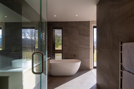 Photo of property in 7 Bendemeer Lane, Lake Hayes, Queenstown, 9371