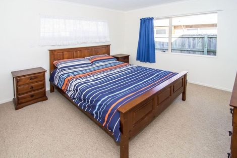 Photo of property in Holdsworth Villas, 62/2 William Donald Drive, Solway, Masterton, 5810