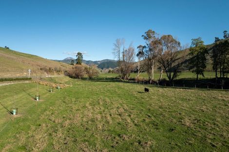 Photo of property in 10 Church Vly Road, Wakefield, 7095