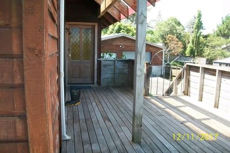 Photo of property in 10 Kayle Glen, West Harbour, Auckland, 0618