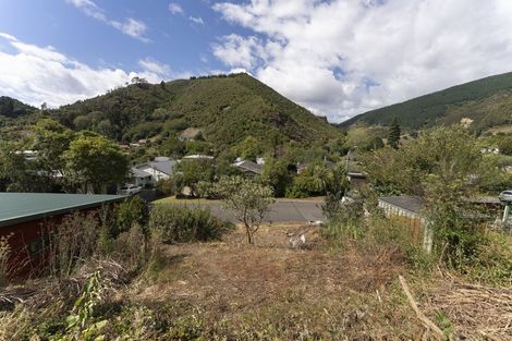 Photo of property in 17 Robinson Road, The Brook, Nelson, 7010