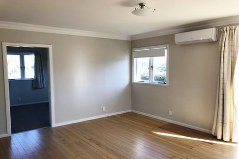 Photo of property in 16 Gibson Road, Tuakau, 2121