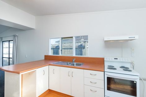 Photo of property in 8 Cole Grove, Wallaceville, Upper Hutt, 5018