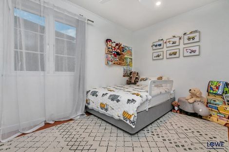 Photo of property in 4 Birkley Road, Bayswater, Auckland, 0622