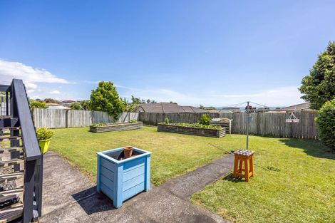 Photo of property in 32 Wai Iti Place, Clendon Park, Auckland, 2103