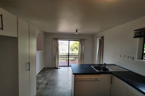 Photo of property in 33 Leaver Place, Weymouth, Auckland, 2103