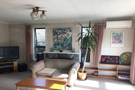 Photo of property in 1 Clonbern Place, Upper Riccarton, Christchurch, 8041