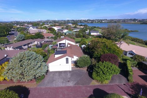 Photo of property in 61 Maygrove Drive, Orewa, 0931