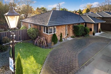 Photo of property in 9 Castle Way, Beckenham, Christchurch, 8023