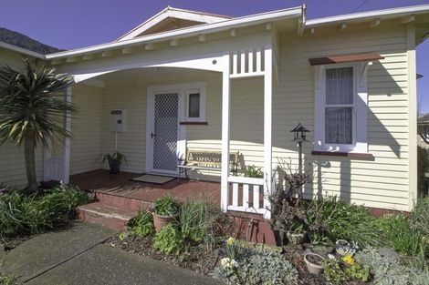 Photo of property in 13 Carlyle Street, Te Aroha, 3320