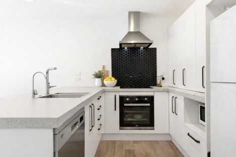 Photo of property in 4/60 Boundary Road, Claudelands, Hamilton, 3214