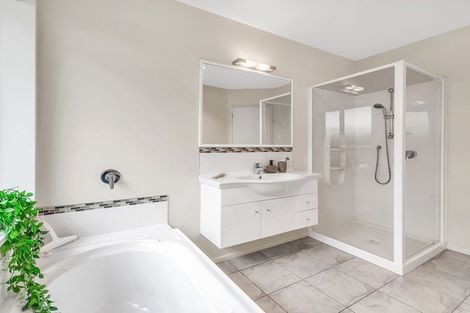 Photo of property in 10 Cyclamen Place, Aidanfield, Christchurch, 8025