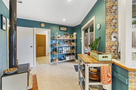 Photo of property in 26 Gurney Road, Kelson, Lower Hutt, 5010