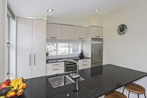 Photo of property in 5 Butterworth Crescent, Papamoa Beach, Papamoa, 3118