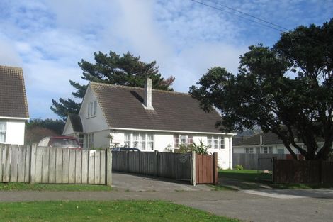 Photo of property in 32 Mungavin Avenue, Ranui, Porirua, 5024