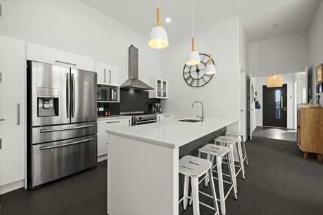 Photo of property in 130 Brookvale Road, Havelock North, 4130