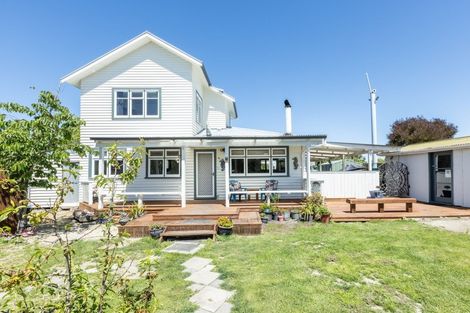 Photo of property in 30 Beach Road, Haumoana, 4102