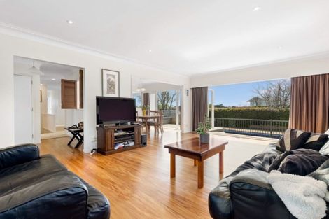 Photo of property in 3 Santa Rosa Terrace, Forrest Hill, Auckland, 0620