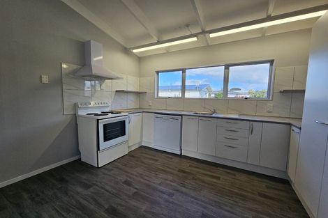 Photo of property in 2/18 Trimble Place, Bell Block, New Plymouth, 4312