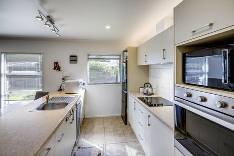 Photo of property in 4 Mcnaughton Place, Onekawa, Napier, 4110