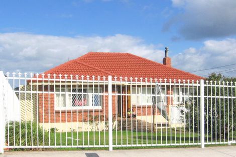 Photo of property in 25 Tiverton Road, Avondale, Auckland, 0600