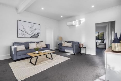 Photo of property in 12 Dyers Pass Road, Cashmere, Christchurch, 8022