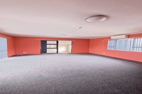 Photo of property in 51 Clevedon Road, Papakura, 2110