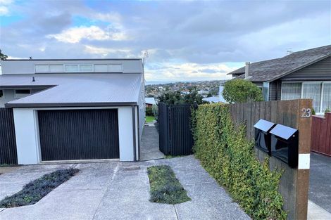 Photo of property in 2/23 Seaview Road, Glenfield, Auckland, 0629