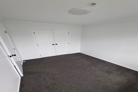 Photo of property in 30 Faith Bullock Place, New Lynn, Auckland, 0600