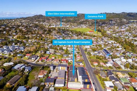Photo of property in 42 Captain Scott Road, Glen Eden, Auckland, 0602