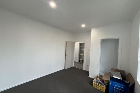 Photo of property in 8 Wallath Road, Westown, New Plymouth, 4310